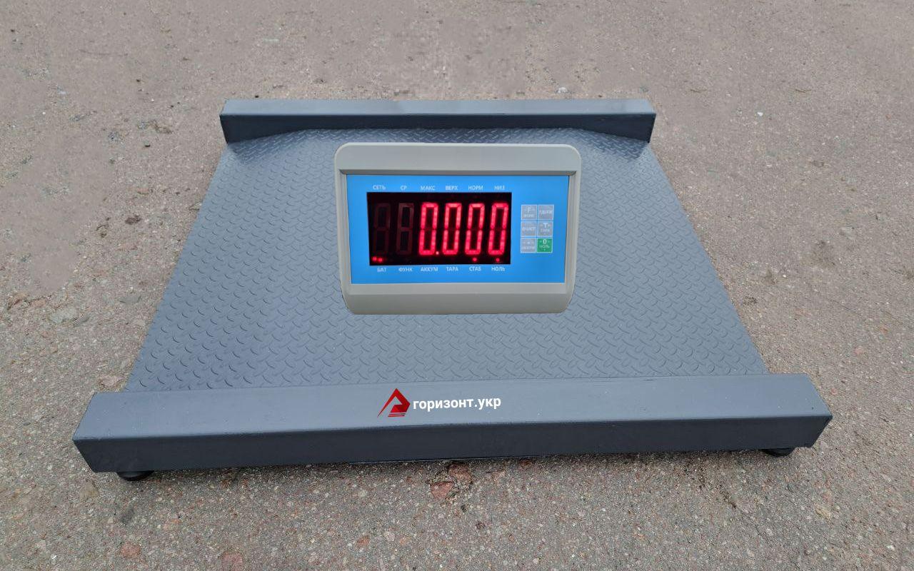 Платформні ваги 300 кг (960х1000 мм) від Горизонт, наїзні низькопрофільні, з вбудованими пандусами